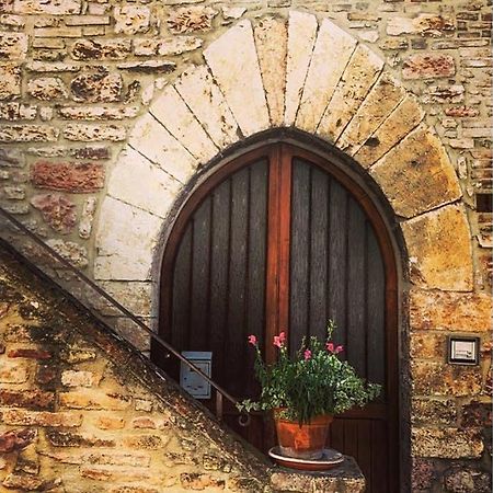 Assisi Anfiteatro Romano Ngoại thất bức ảnh