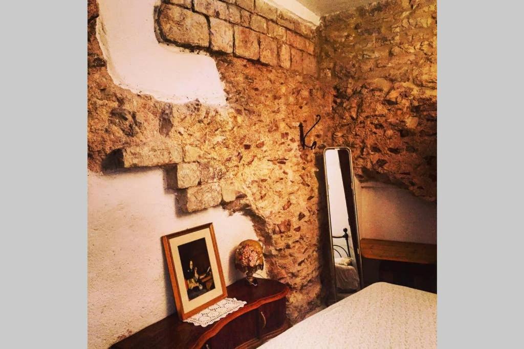 Assisi Anfiteatro Romano Ngoại thất bức ảnh