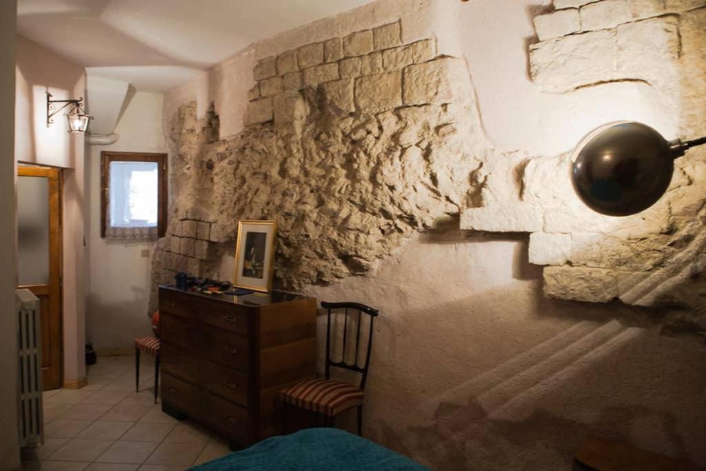 Assisi Anfiteatro Romano Ngoại thất bức ảnh