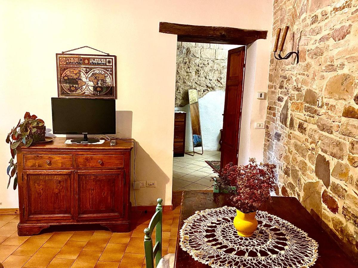 Assisi Anfiteatro Romano Ngoại thất bức ảnh
